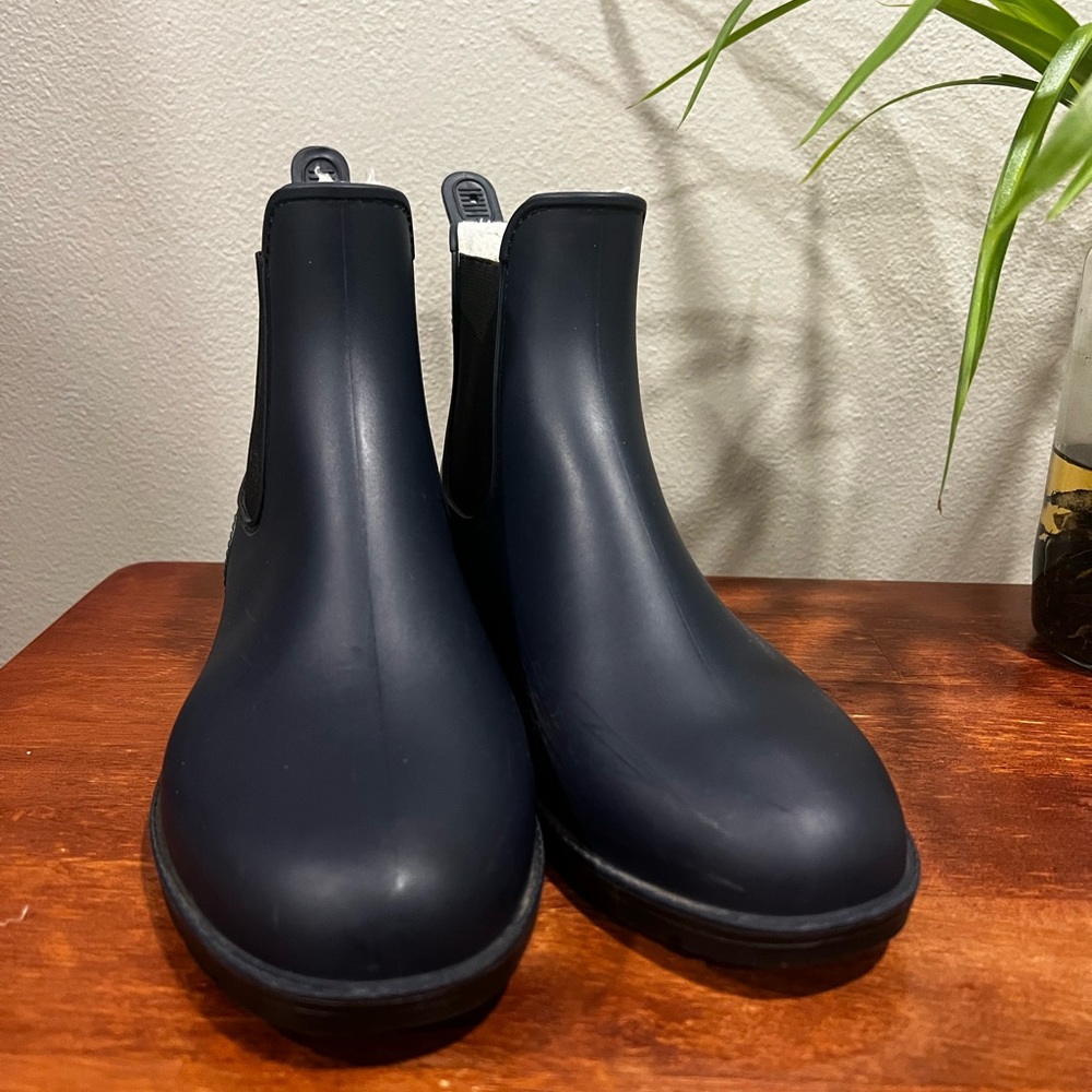 Khombu weatherproof boots